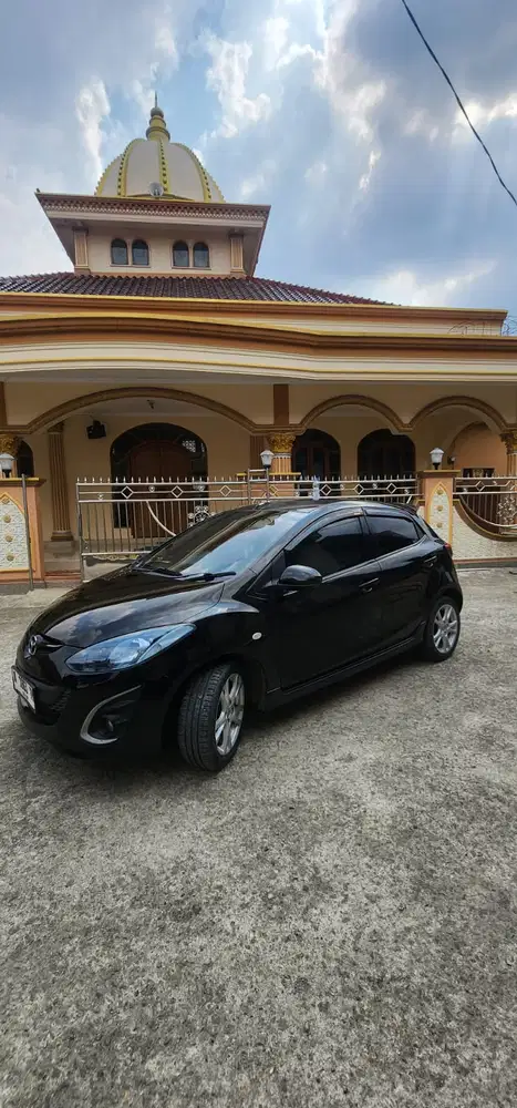 Mazda 2 2010 Bensin