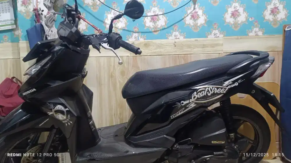 Dijual motor beat street 2015
