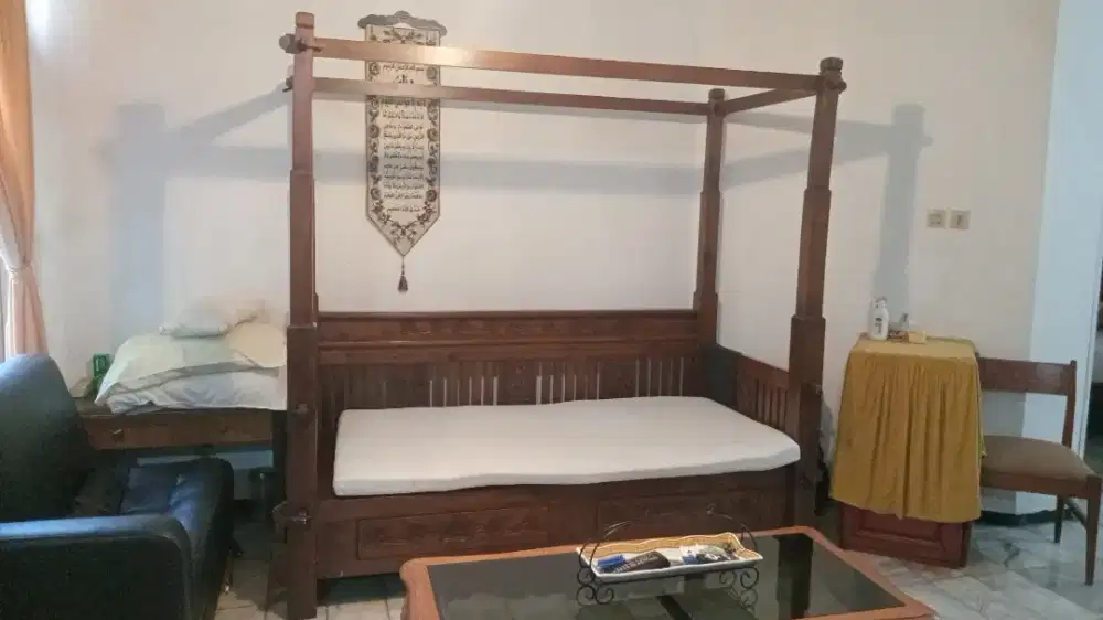 Di jual bale bale kayu jati