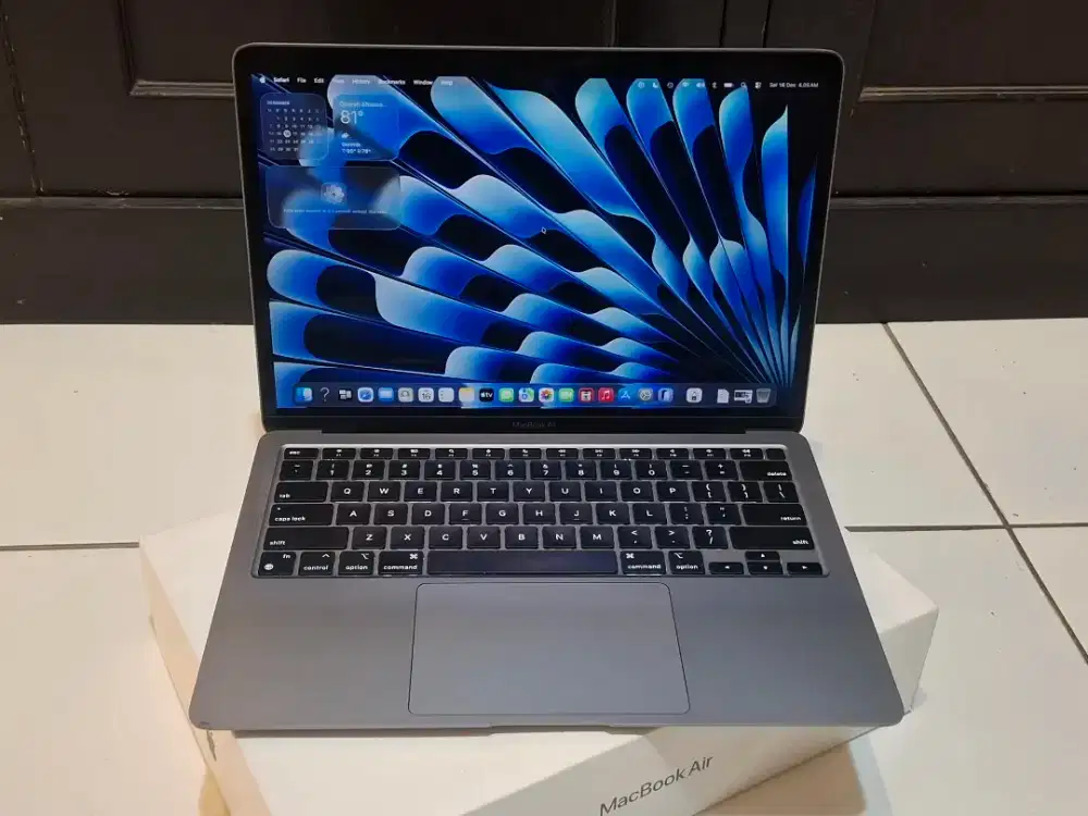 Jual Macbook air M1 2020 Ram 8/256 gb, Fullset