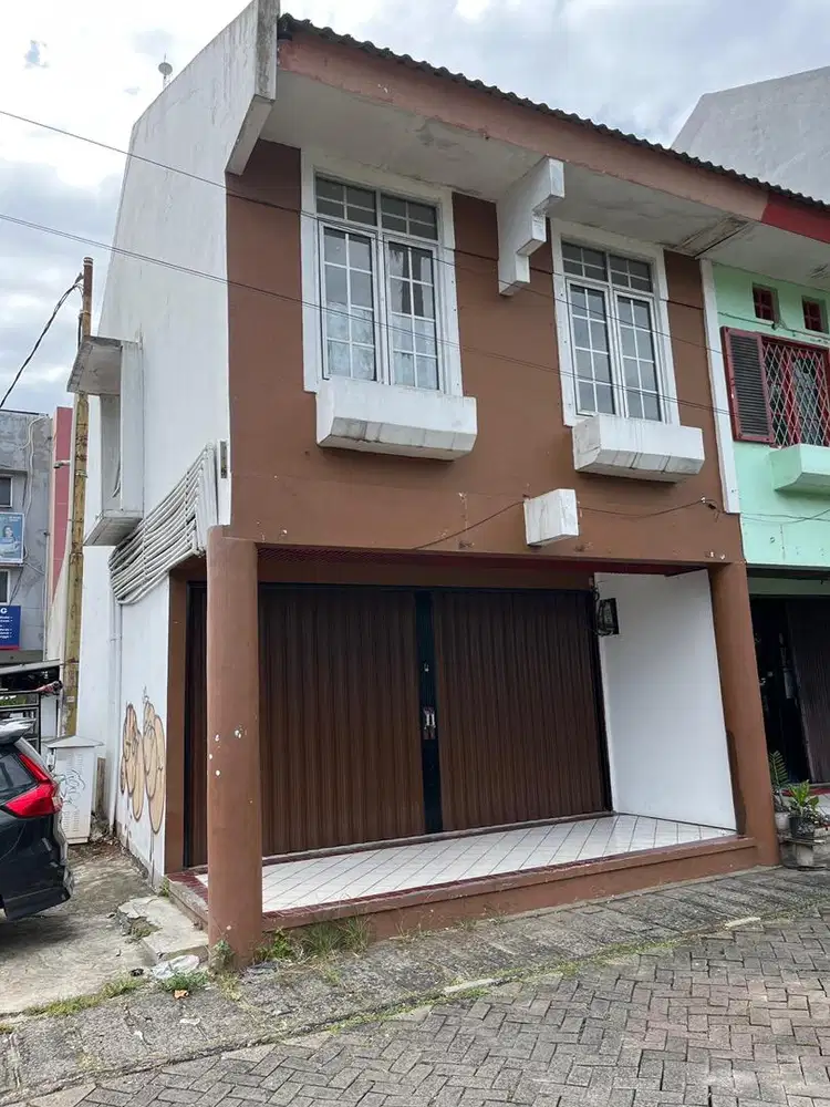 DISEWAKAN RUKO LANTAI 2