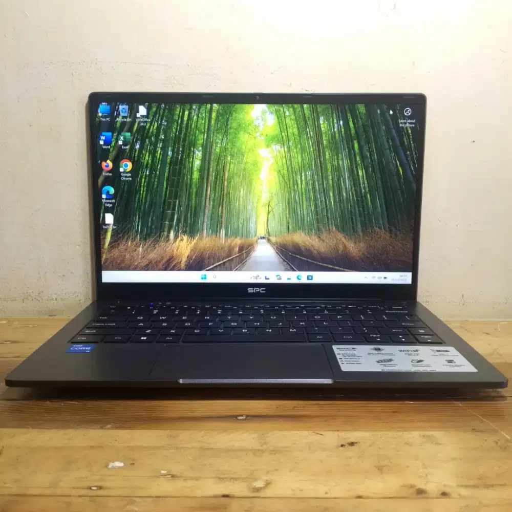 Laptop generasi terbaru core i5 gen 12 Ram 8 GB SSD 512 GB Full HD