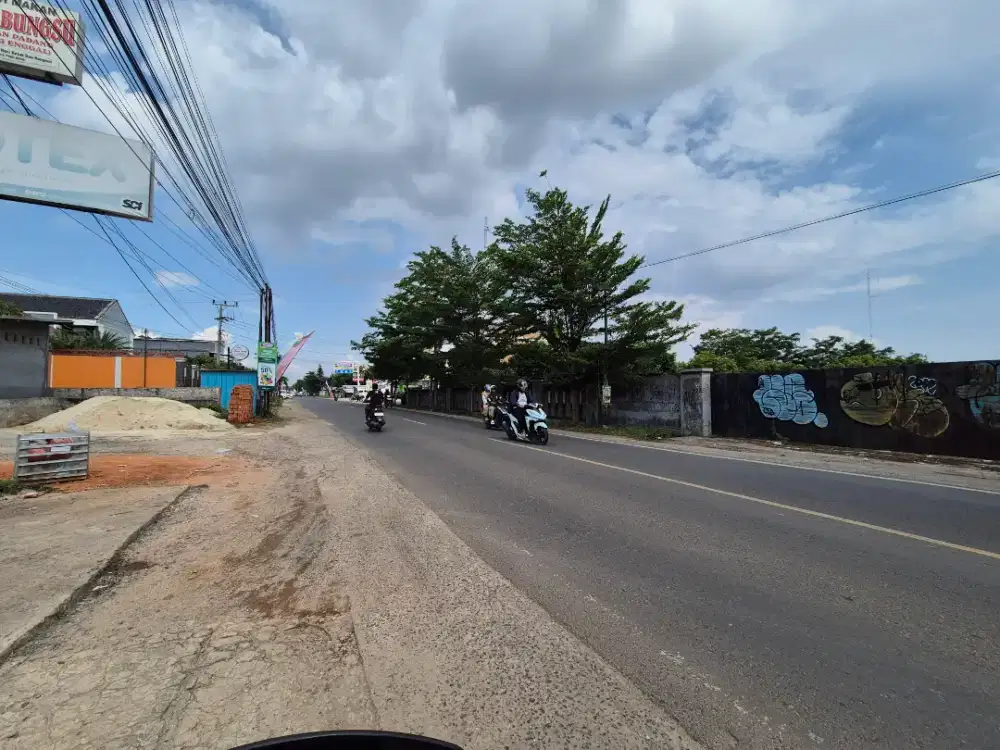 TANAH TEPI JALAN RAYA HAJIMENA