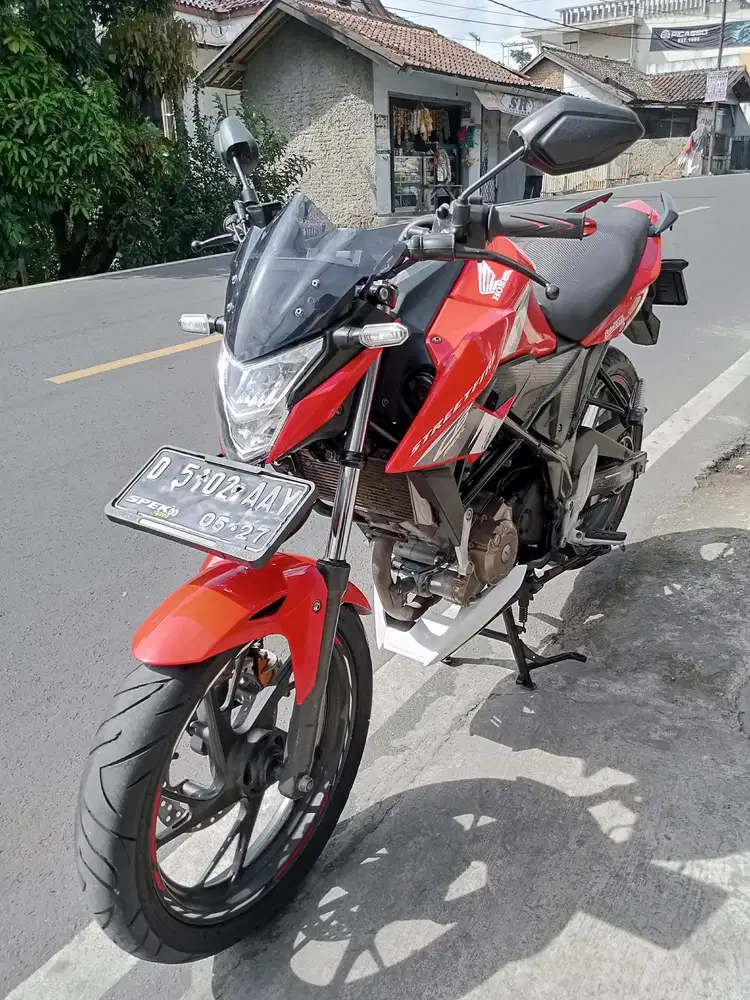 JUAL MURAH HONDA CB 150R (2017)