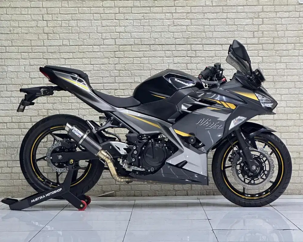 Kawasaki Ninja 250 FI ABS KEYLESS 2022 Type Tertinggi - Zaky Mustika
