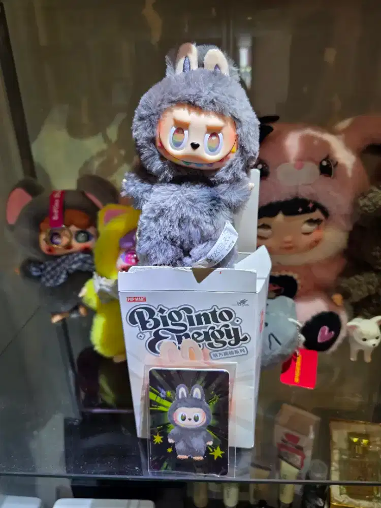 Labubu secreat v3 the monsters big into energy original popmart