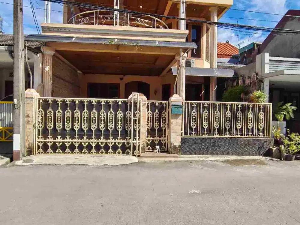 Dijual rumah bagus 2 lantai nyaman bangunan kokoh siap huni di galaxy