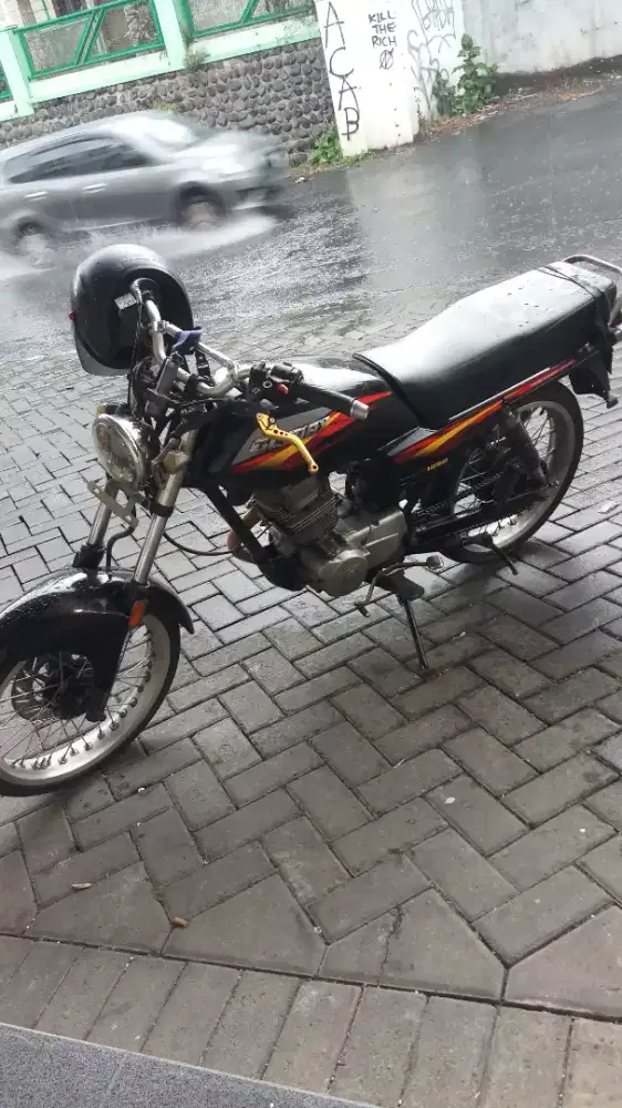 Jok dan selebor depan ori ada