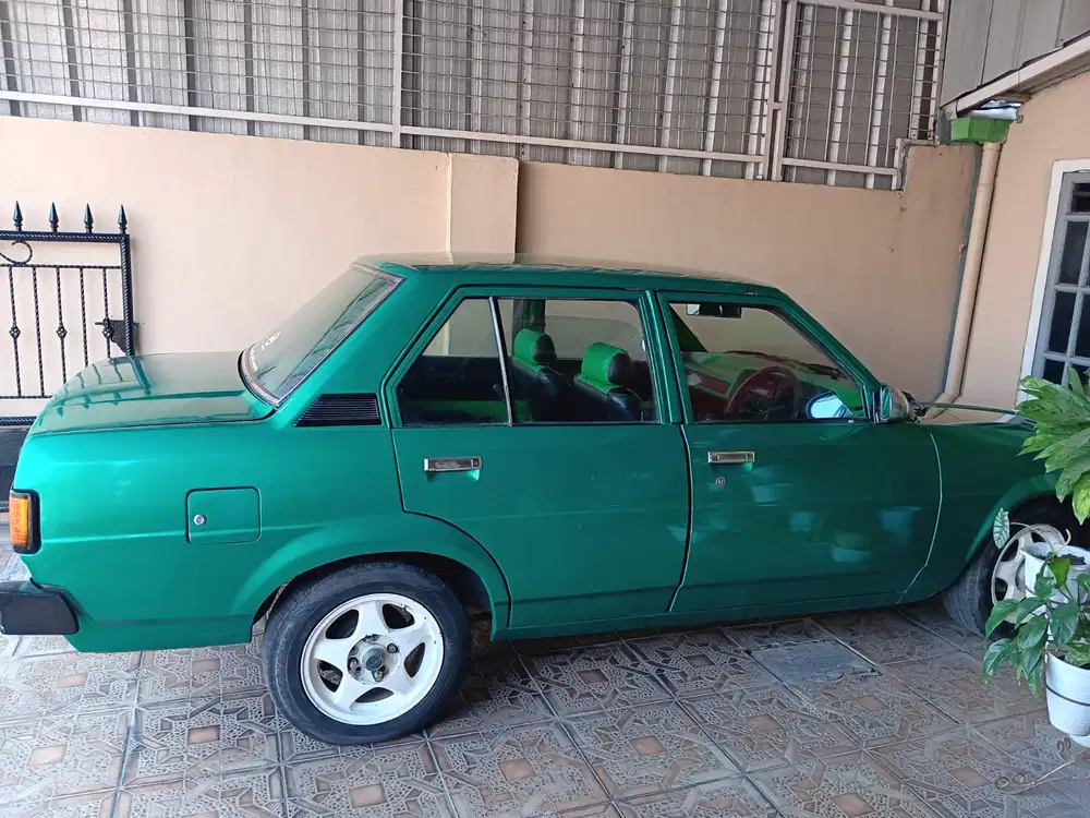 Toyota Corolla 1983 Bensin
