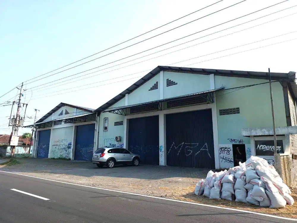 Gudang Luas dan Strategis dekat Ring Road Selatan