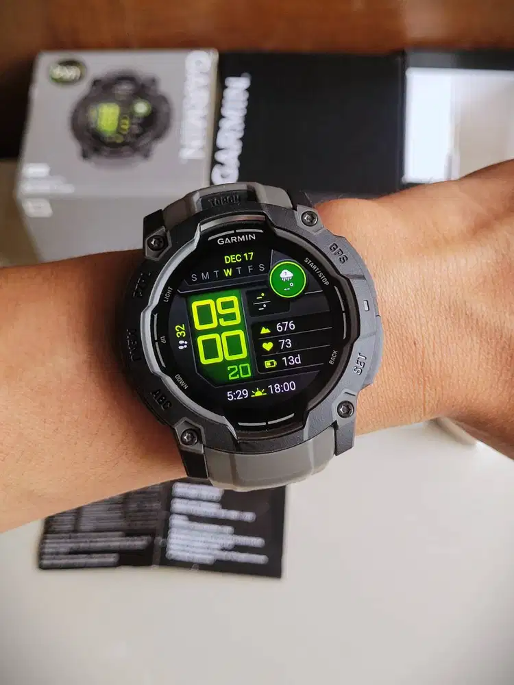 GARMIN INSTINCT 3 AMOLED 50MM Black Charcoal Garansi Resmi Bekas Mulus