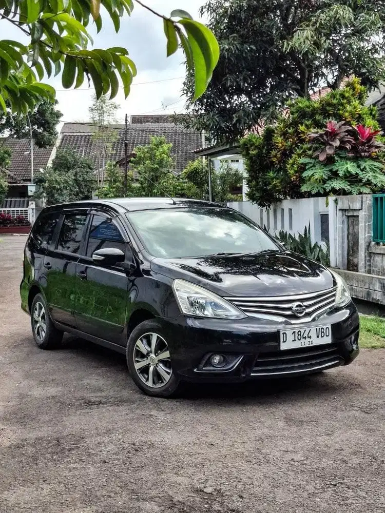 Nissan Grand Livina XV Matic 2017