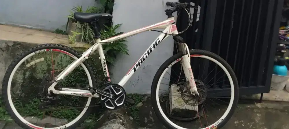 Sepeda MTB ukuran 26 pacific