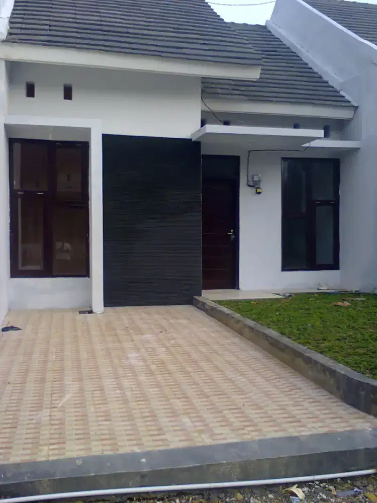 Dijual rumah di tengah kota