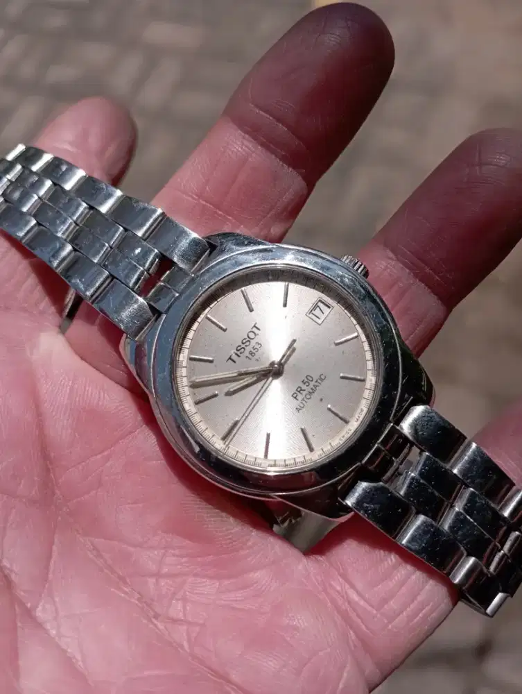 Jam tangan Tissot automatic klasic Swiss made