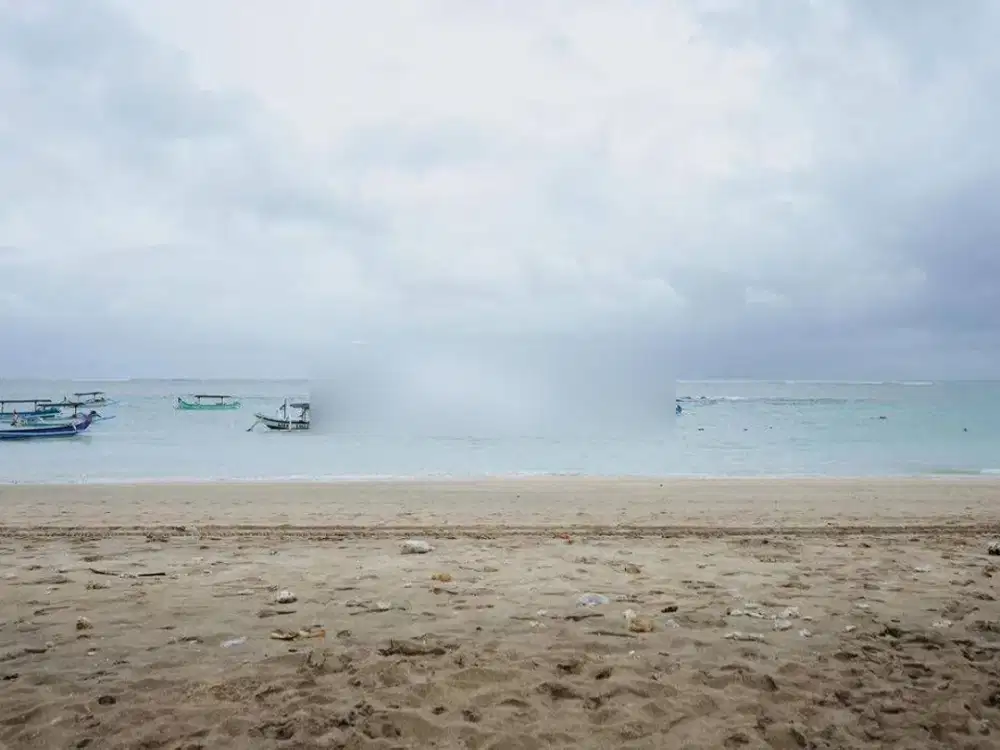 Tanah Luas 2000 di Kuta Bali SHM Hadap Pantai Cocok Untuk Villa