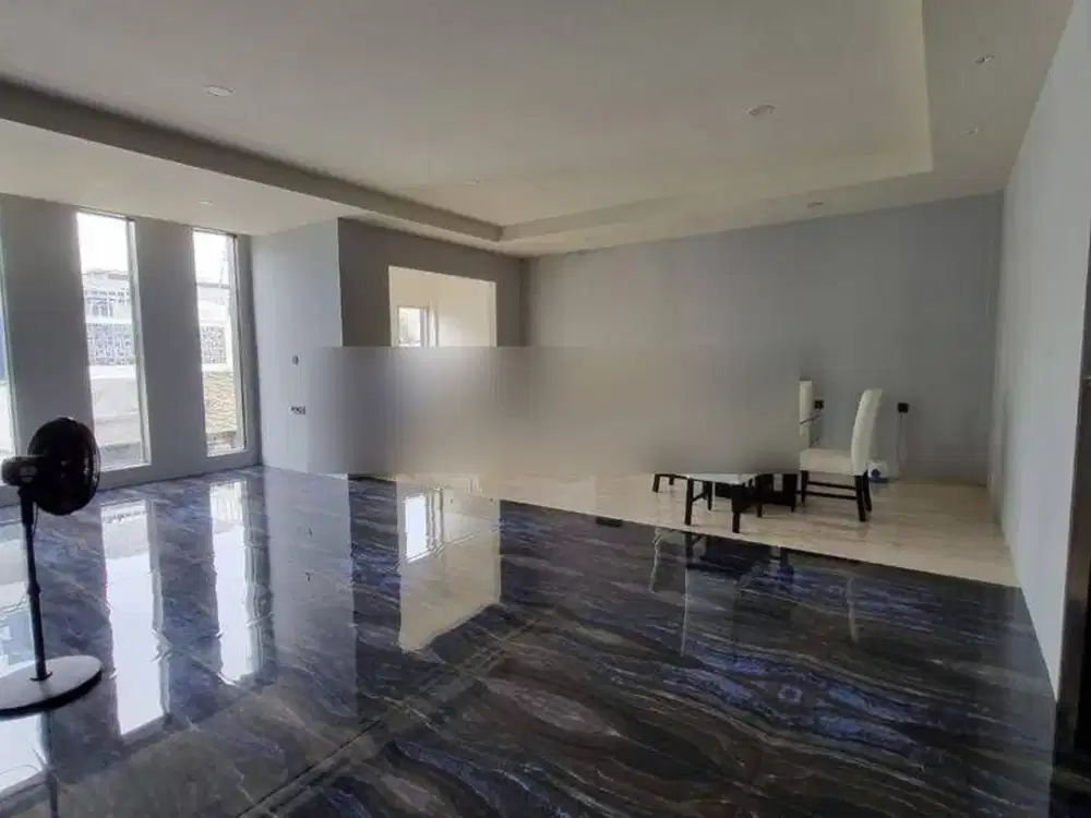 Jarang Ada Rumah + Workshop Siap Huni di Kedoya