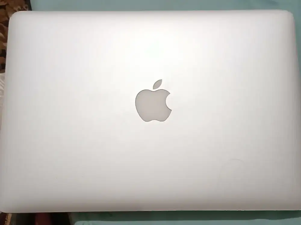 Macbook Pro Retina 13 Inchi Harga masih bisa di nego