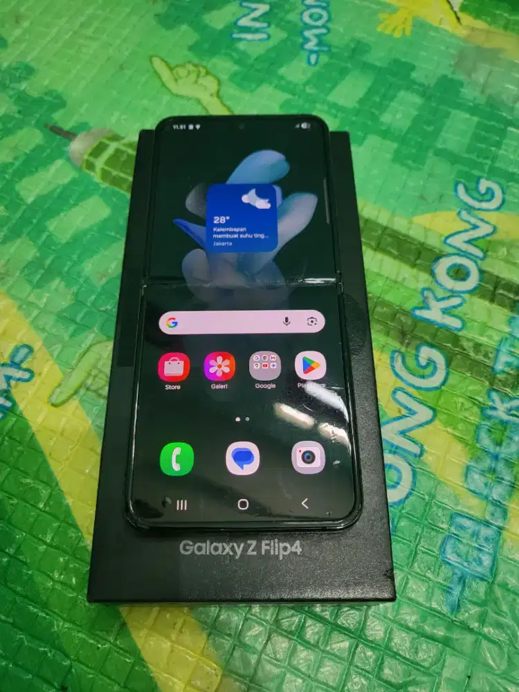 Samsung z flip 4 ram 8/256 fullset resmi