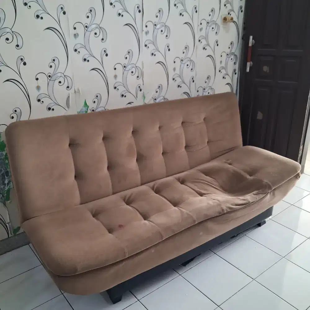 Sofa Bed (Bisa jadi kasur)