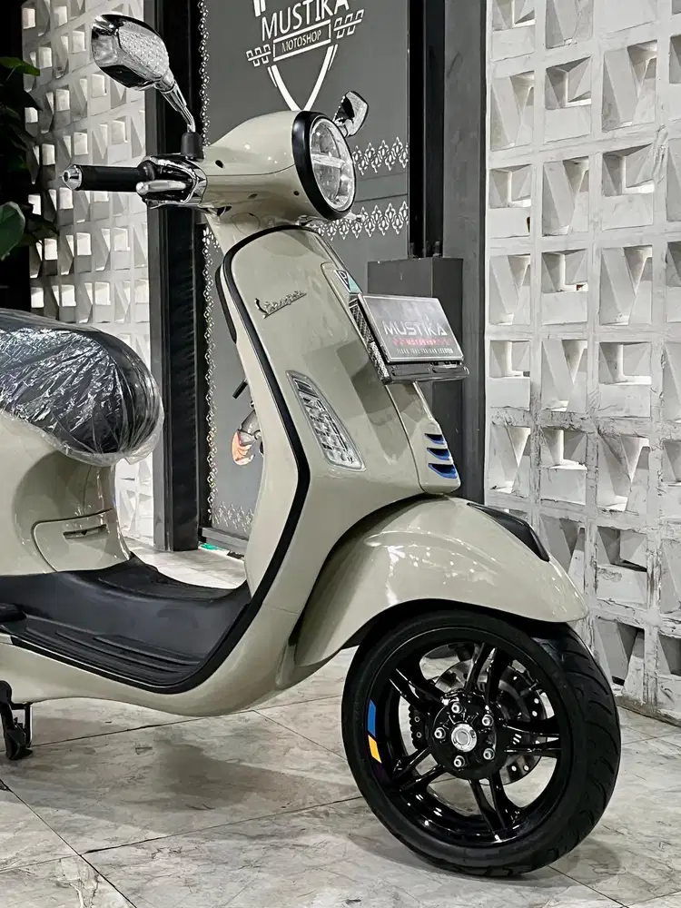 Istimewa pol OdO 600km!! Vespa Primavera S150 ABS th 2024-Ayu Mustika