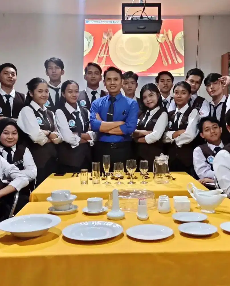 Butuh Banyak Crew Outlet Resto