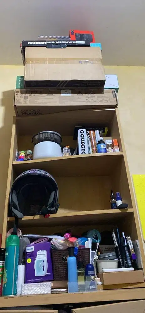 Dijual Cepat Rak Buku 3 Tingkat