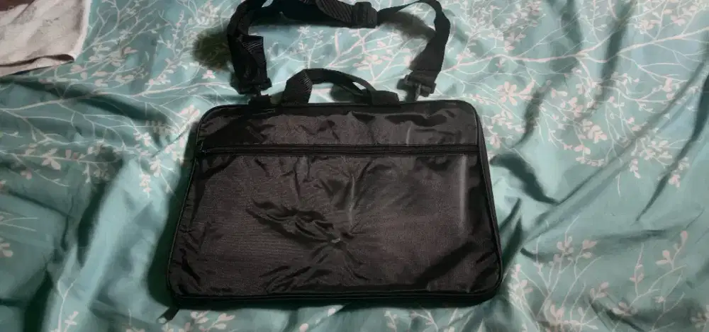 Tas untuk tempat simpan latop