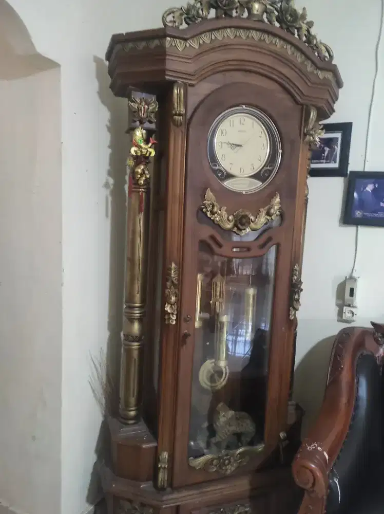 Jam Besar Antik Jati Lama