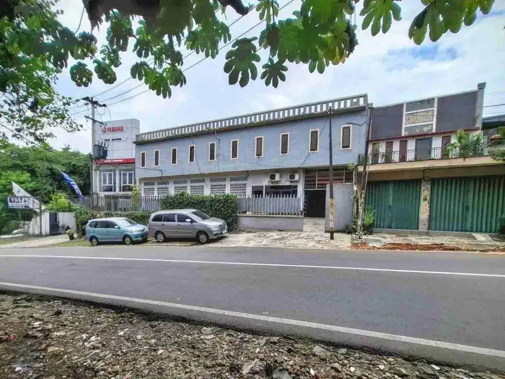 gudang pabrik cibinong strategis pinggir jalan akses Tol