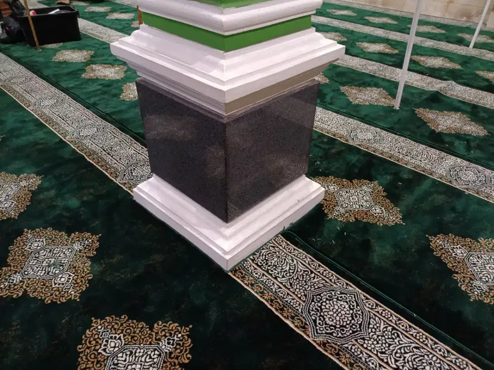 Karpet masjid lokal