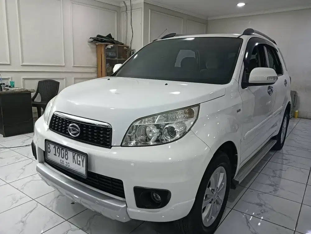 Daihatsu Terios tx matic DP 5jt tahun 2012