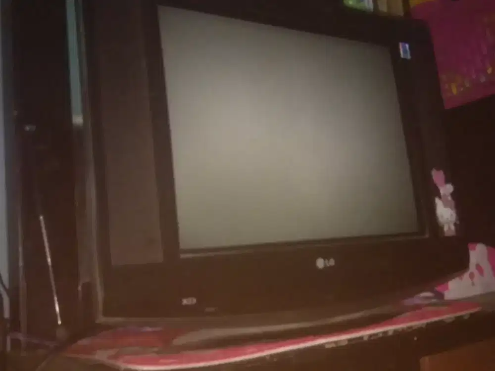 Di jual TV LG tabung dan setobox nya