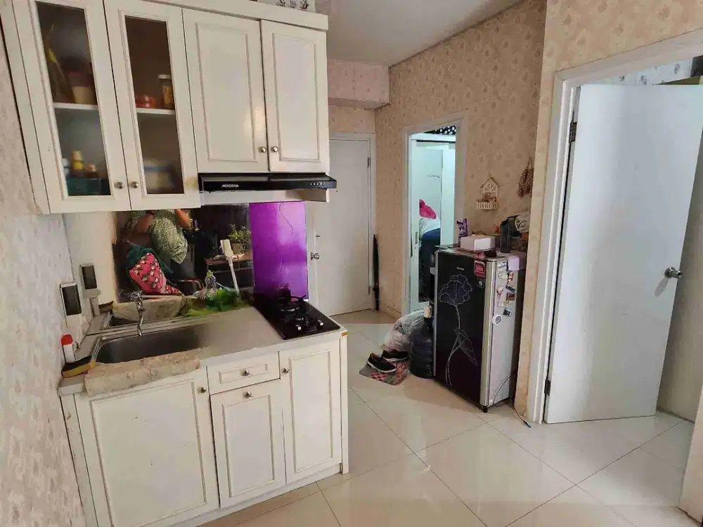 SEGERA HUNI APARTEMEN SUPER STRATEGIS PERABOTAN LENGKAP GREEN PRAMUKA CITY
