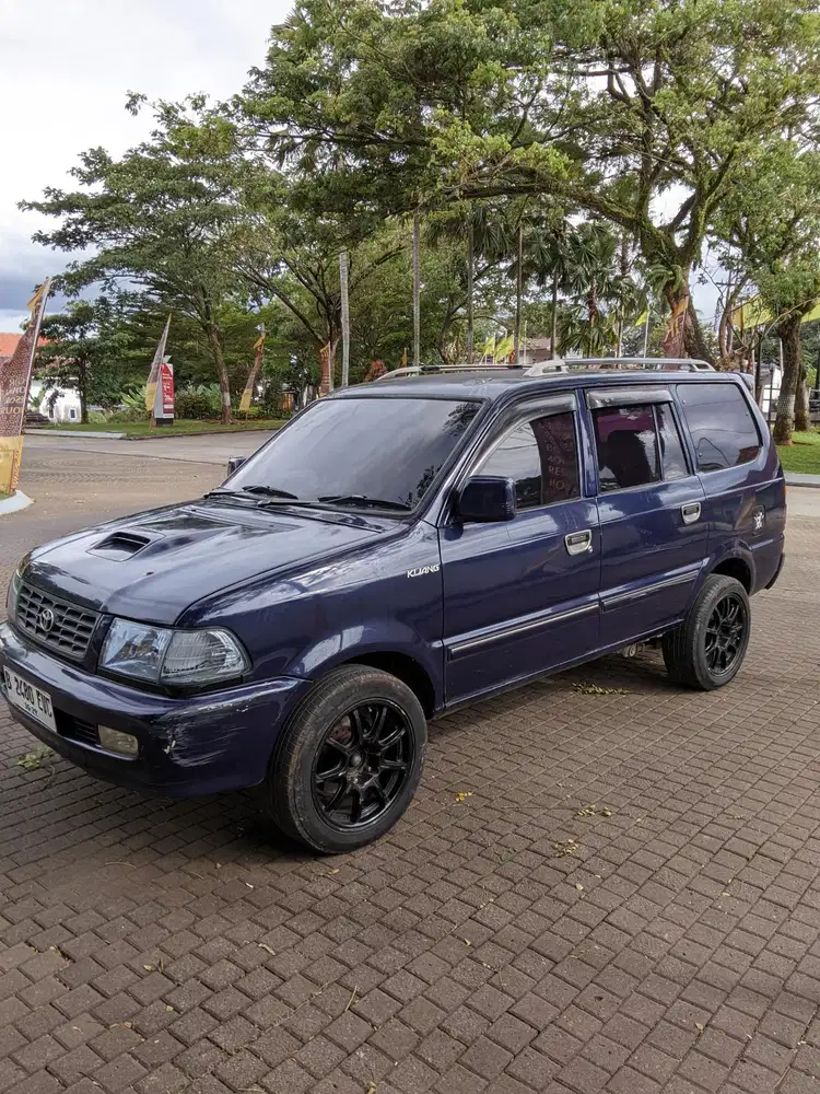 Toyota Kijang 2000 Bensin