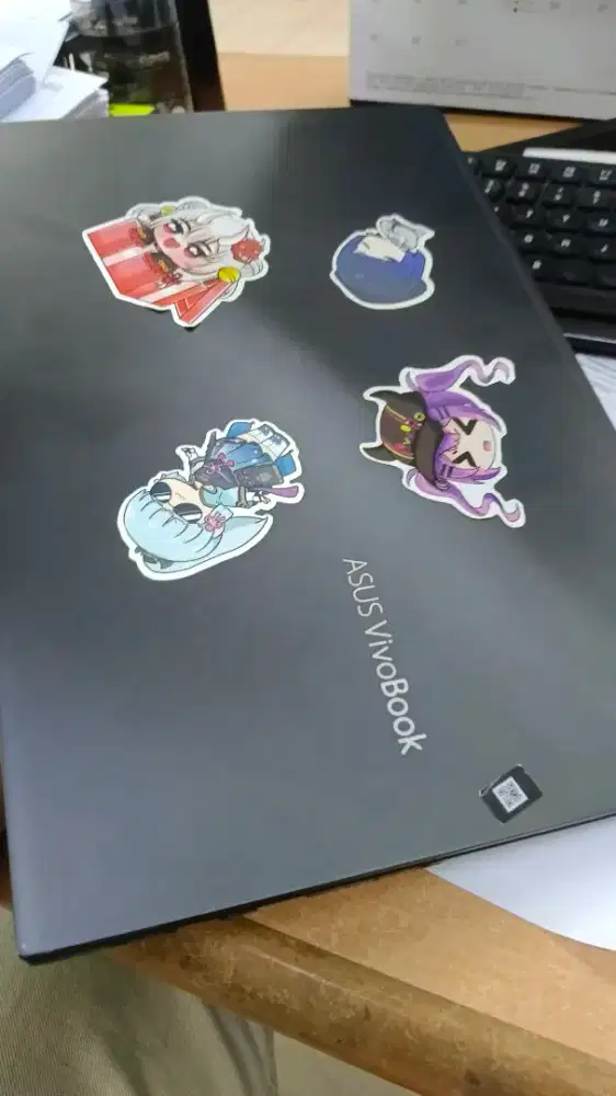 VIVOBOOK 14 SEGEL AMAN. Seri RTX. Cocok untuk Game tipis tipis