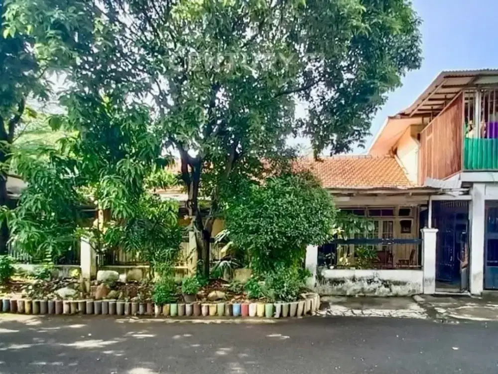 Dijual Rumah Hook Kebayoran Lama dekat Arteri Pondok Indah depan Taman #261102