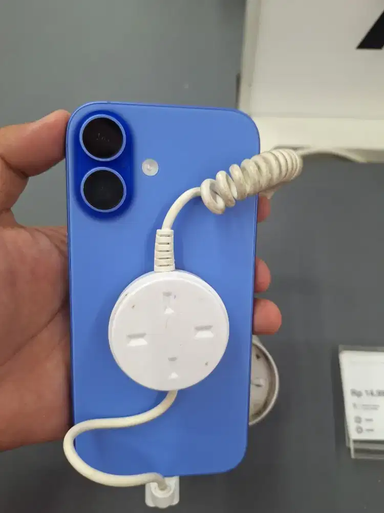 Iphone 16 garansi resmi IBox