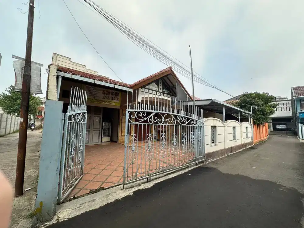 SPESIAL ! RUMAH STRATEGIS DENGAN LINGKUNGAN NYAMAN DAN TENANG DI PASTEUR BANDUNG
