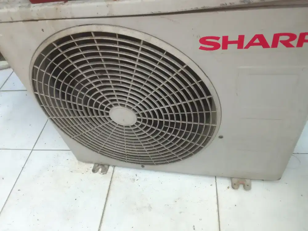Outdoor AC Sharp 1/2 PK normal