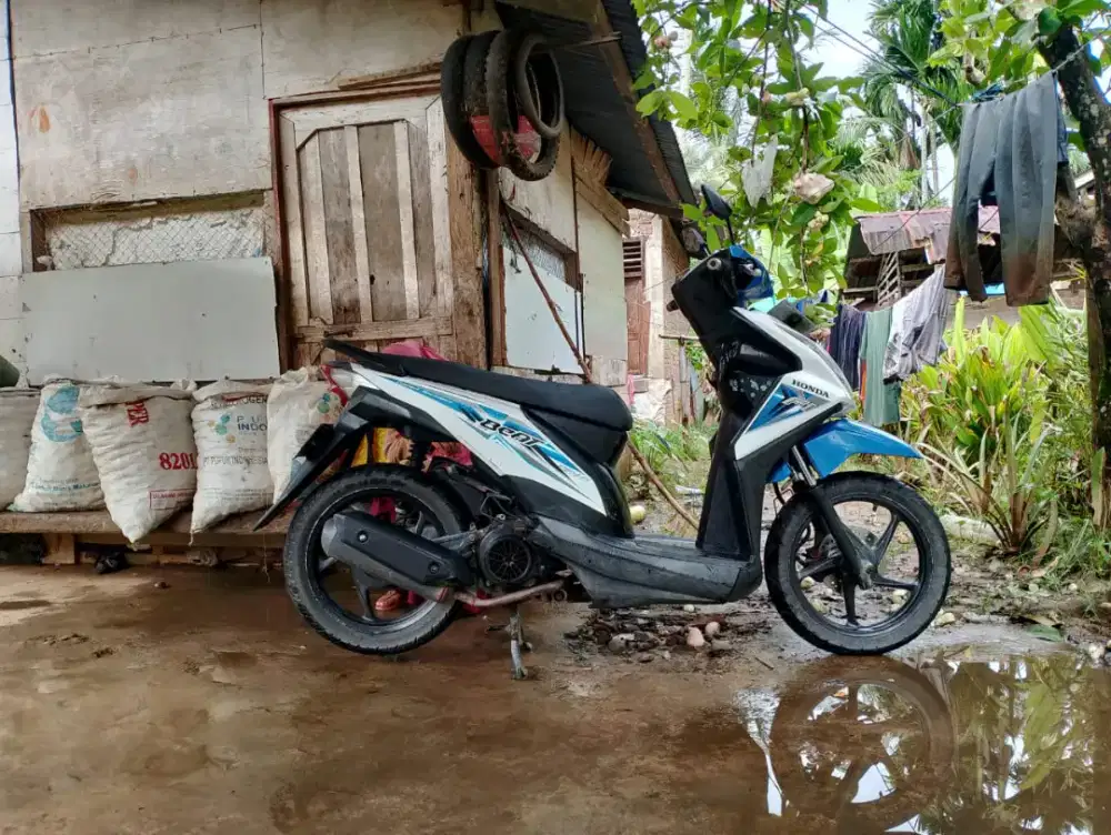 Dijual honda beat 2014