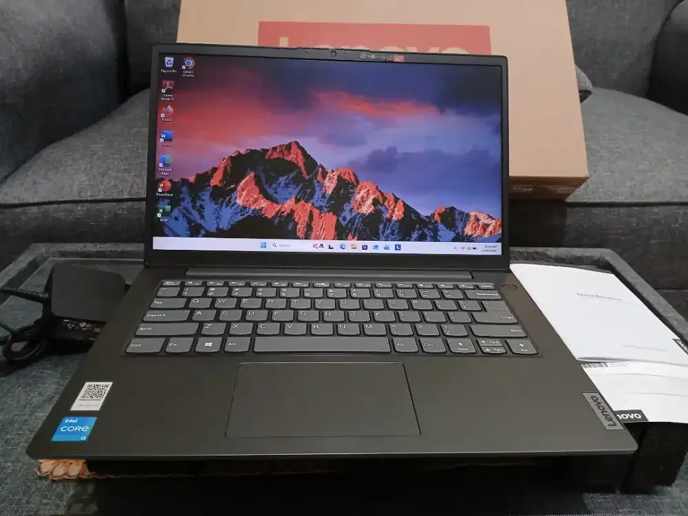 Lenovo Core i3 8/512GB Fullset