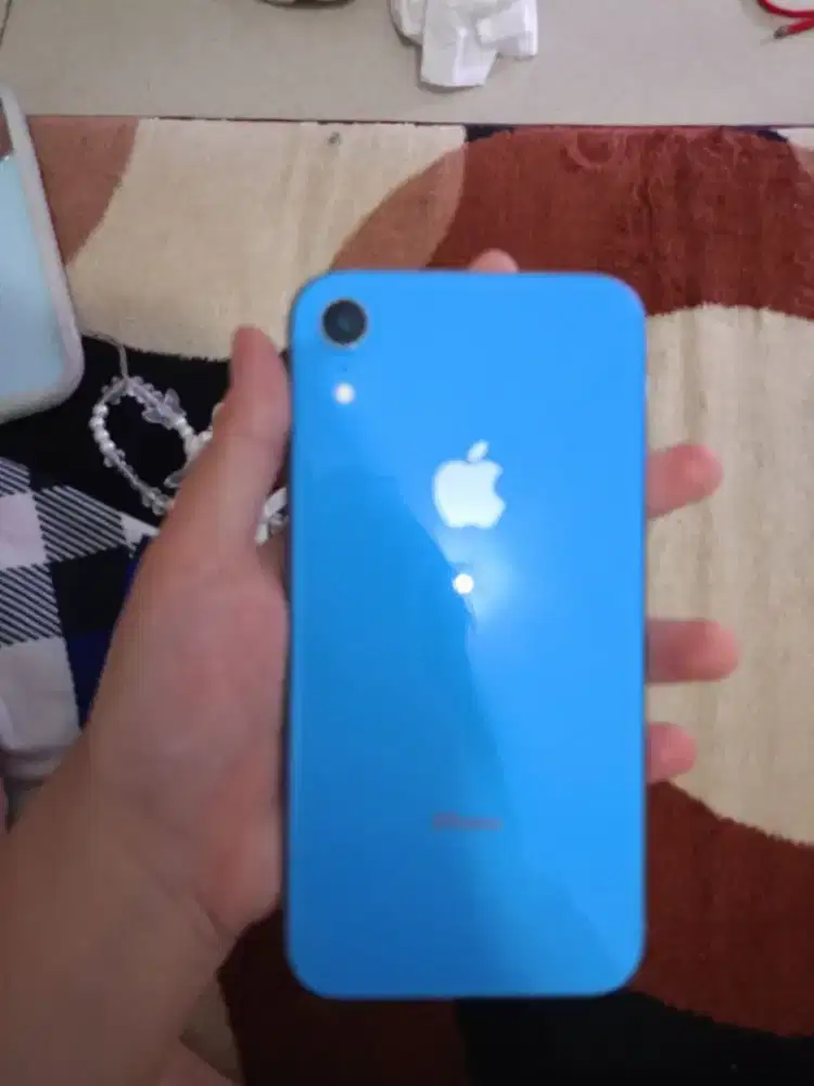 Iphone XR, blue