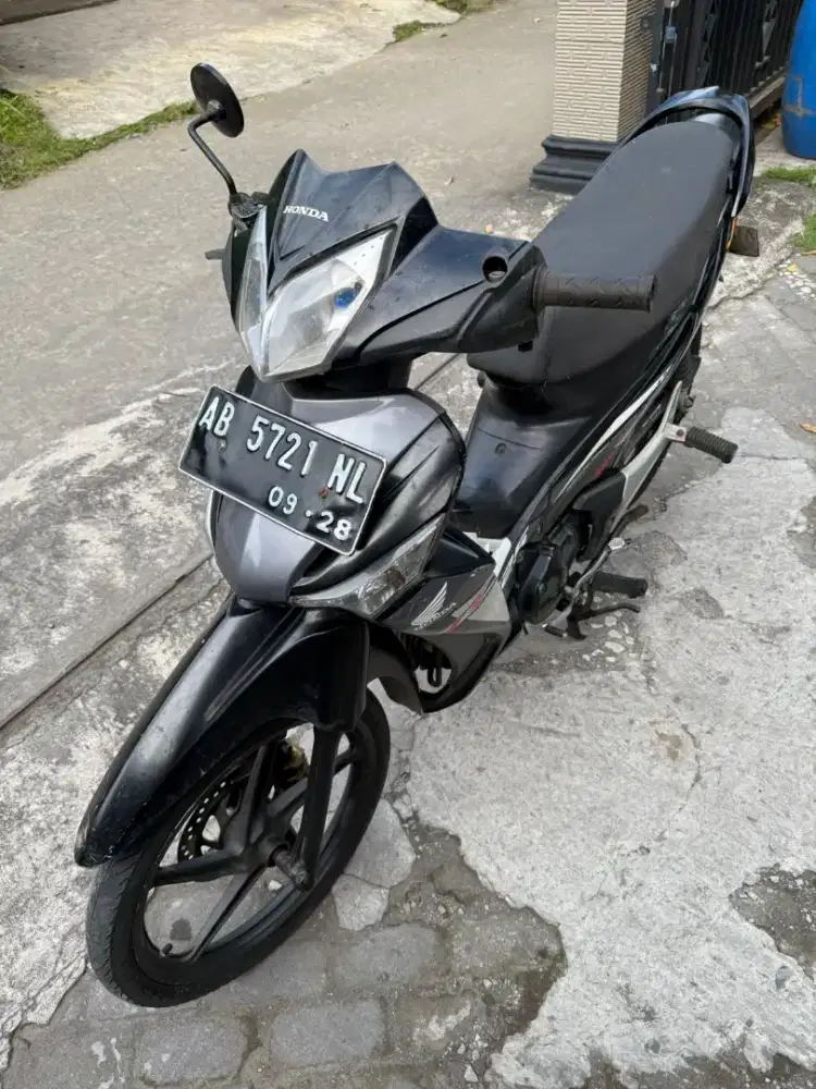 Supra 125 double cakram THN 2013 plat AB Kulon Progo