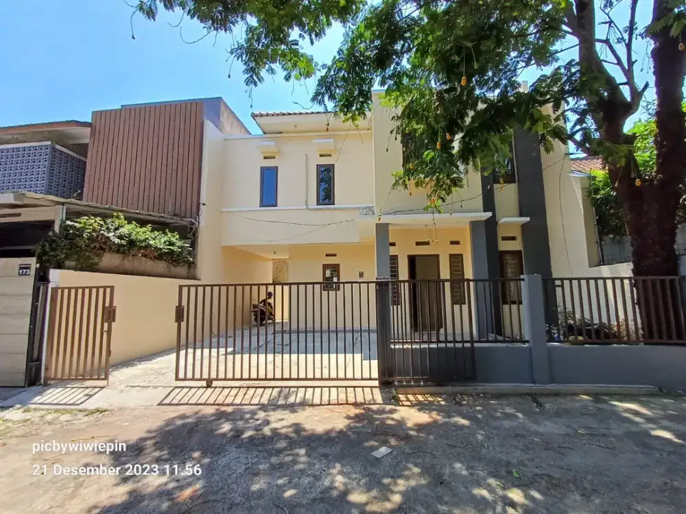 Disewakan rumah nyaman 2 lantai Sarijadi dekat Universitas Maranatha dan tol pasteur Bandung Utara