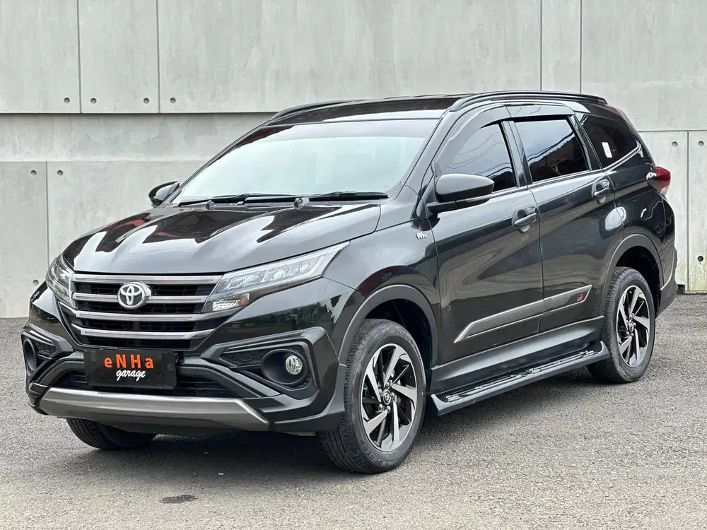 Dp 4 JT.. Toyota New RUSH TRDs 1.5 A/T 2022.. eNHa garage Semarang