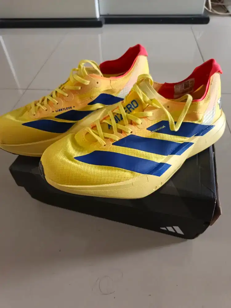 Sepatu running adizero adios pro4 size 42 insol 265