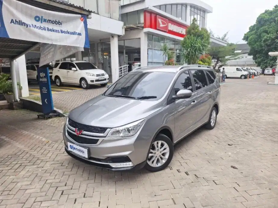 LOW DP Wuling Cortez 1.5S T Lux+ Bensin-AT 2022 UYI