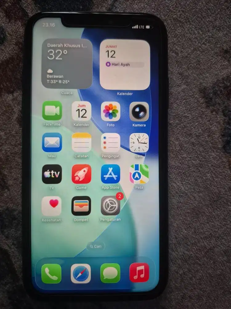 Iphone 11 64gb Hitam