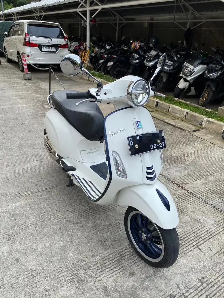 Vespa Primavera 150 S ABS White Innocenza